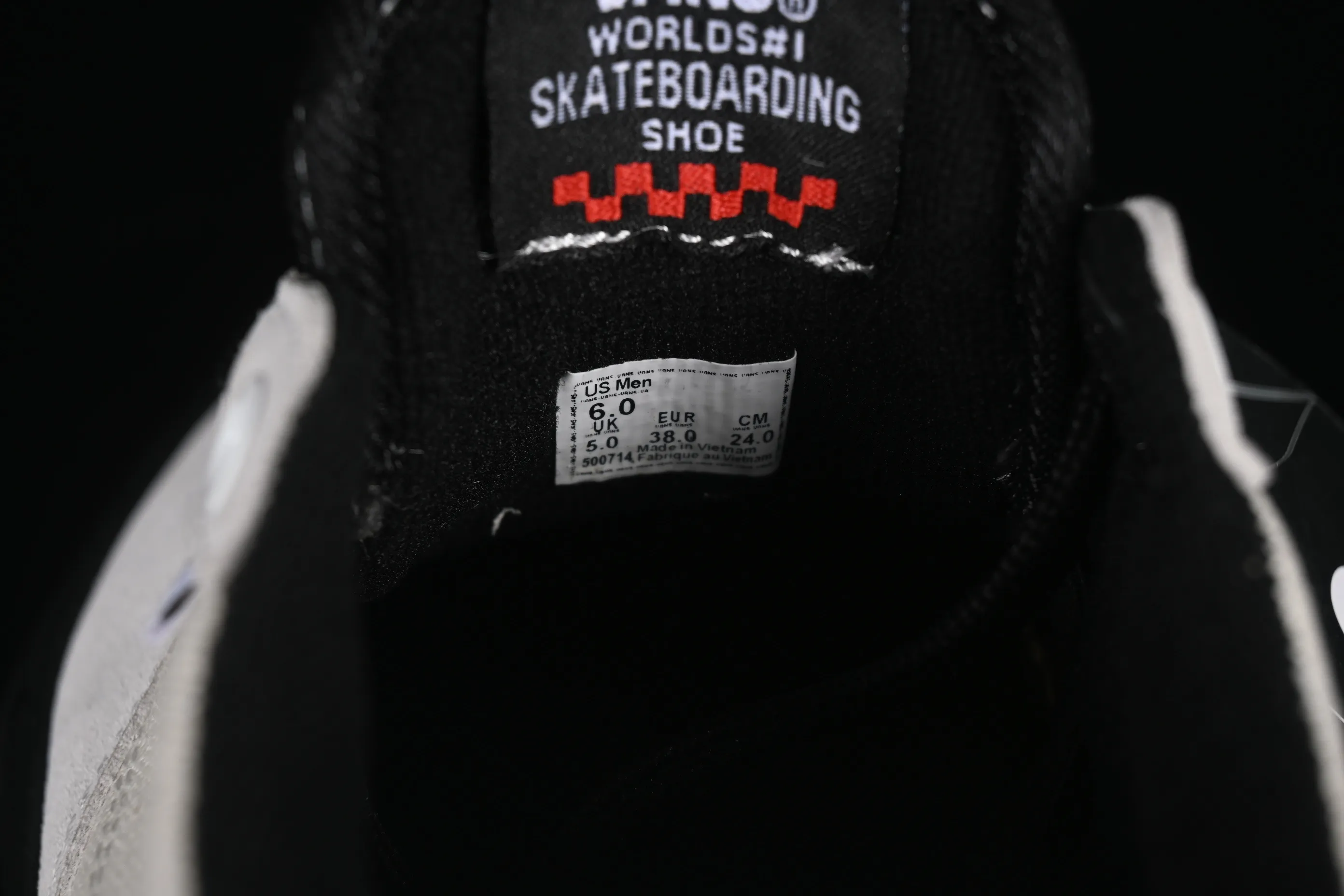 All categories Vans Vans series Vans Low Vans low-top Vans Rowan Skate Boarding Classic and versatile lightweight and comfortable professional skateboard shoes VN0A4TZCYB2